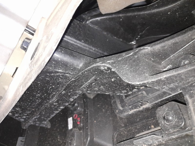 Recambio de refuerzo paragolpes trasero para kia stonic (yb) 1.0 t-gdi eco-dynamics+ referencia OEM IAM 86631H8410  
