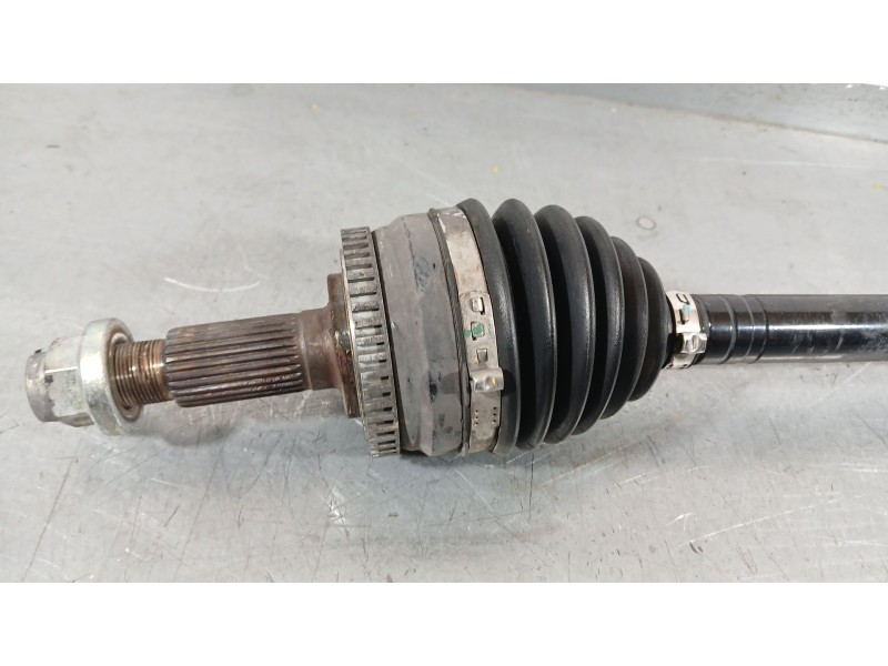Recambio de transmision delantera izquierda para ssangyong korando (c300) 1.5 referencia OEM IAM 4130037100  