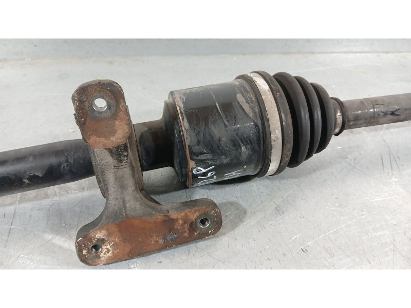Recambio de transmision delantera derecha para ssangyong korando (c300) 1.5 referencia OEM IAM 4132037100  