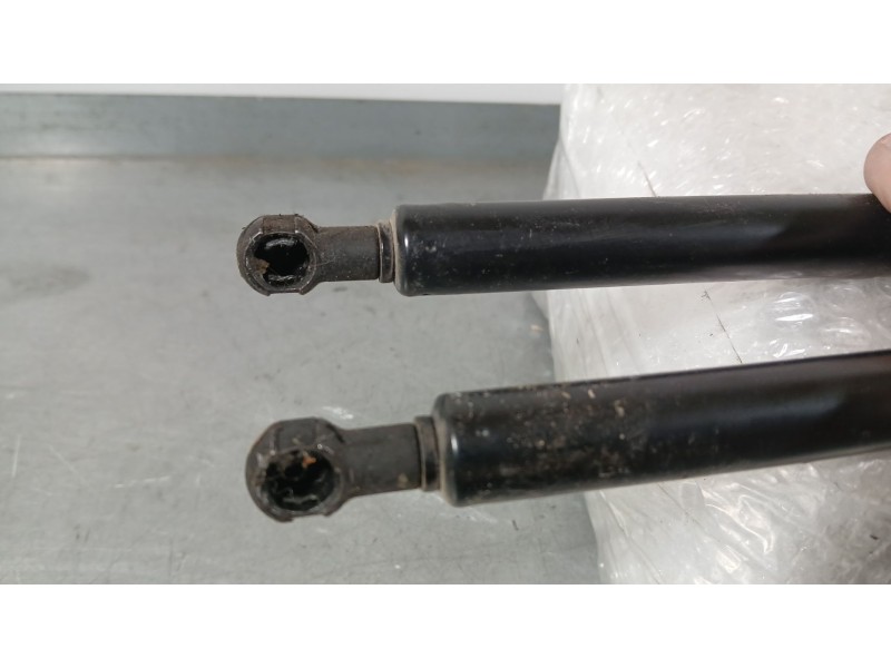 Recambio de amortiguadores maletero / porton para ssangyong korando (c300) 1.5 referencia OEM IAM 108770  