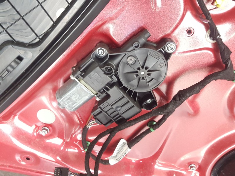 Recambio de elevalunas delantero izquierdo para seat ibiza v (kj1, kjg) 1.0 tsi referencia OEM IAM 6F0837461E  