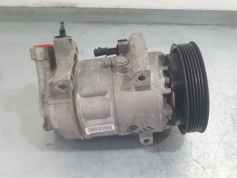 Recambio de compresor aire acondicionado para renault clio iv (bh_) 1.5 dci 90 referencia OEM IAM 926004990R 6113449358 VALEO