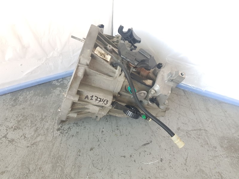 Recambio de caja cambios para renault scénic iii (jz0/1_) 1.5 dci referencia OEM IAM TL4A054  S032445