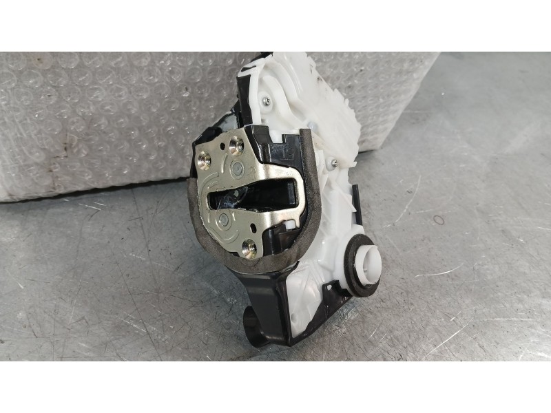 Recambio de cerradura puerta delantera derecha para toyota yaris (_p21_, _pa1_, _ph1_) 1.5 hybrid (mxph11) referencia OEM IAM 69