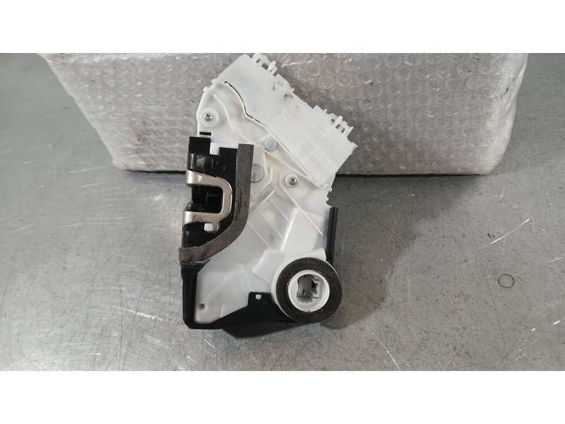 Recambio de cerradura puerta delantera derecha para toyota yaris (_p21_, _pa1_, _ph1_) 1.5 hybrid (mxph11) referencia OEM IAM 69