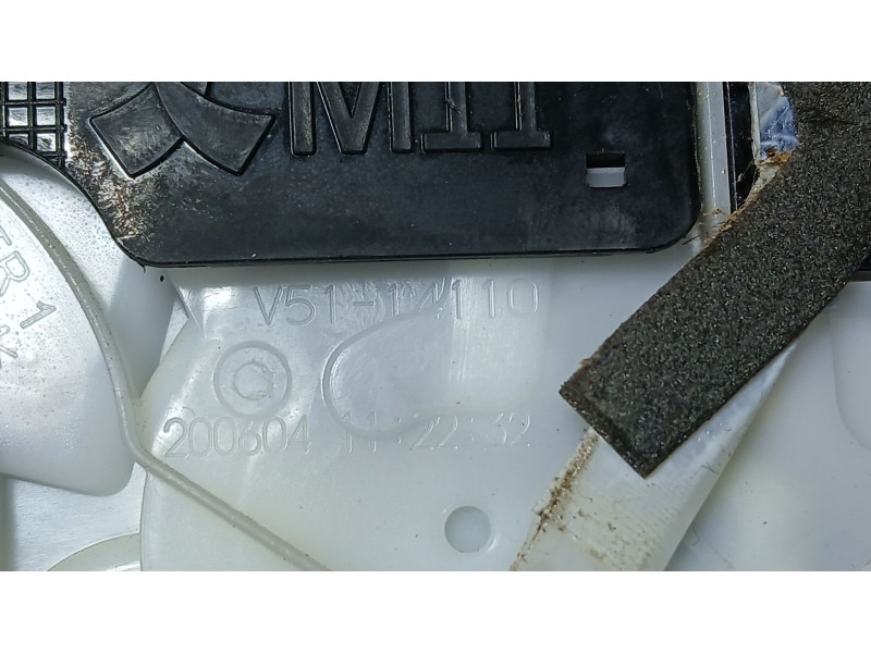 Recambio de cerradura puerta trasera derecha para toyota yaris (_p21_, _pa1_, _ph1_) 1.5 hybrid (mxph11) referencia OEM IAM 6905