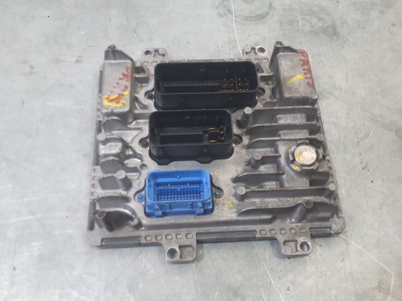 Recambio de centralita motor uce para opel mokka / mokka x (j13) 1.6 cdti (_76) referencia OEM IAM 12721349  