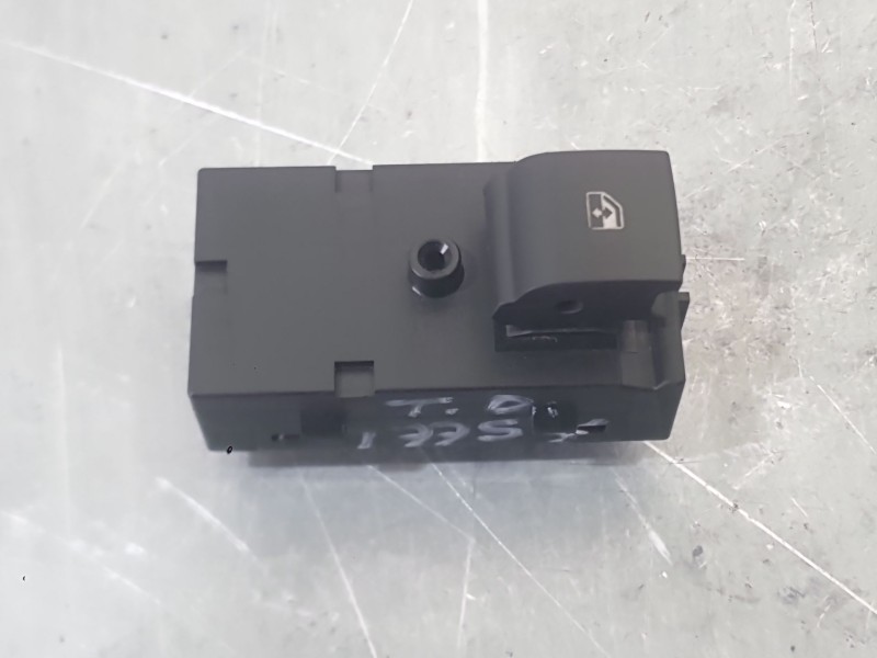 Recambio de mando elevalunas trasero derecho para opel mokka / mokka x (j13) 1.6 cdti (_76) referencia OEM IAM 13301888  