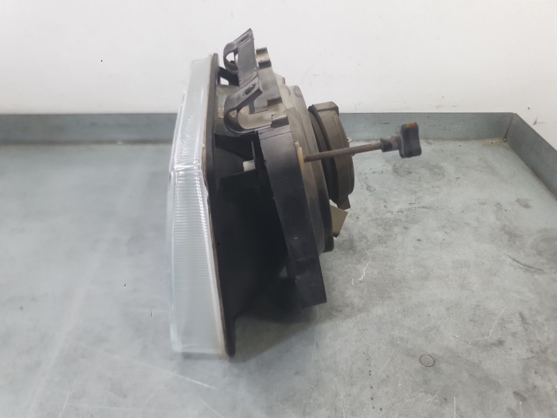 Recambio de faro derecho para opel corsa a hatchback (s83) 1.2 n (f08, m08, f68, m68) referencia OEM IAM 90273110  