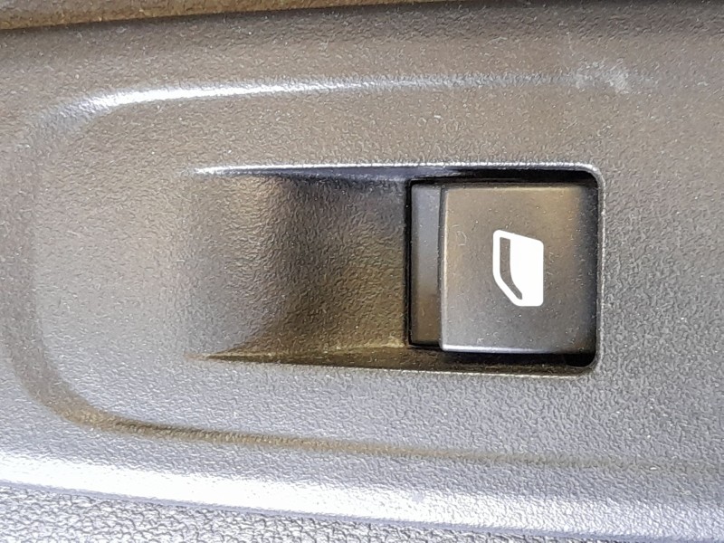 Recambio de mando elevalunas delantero derecho para citroën berlingo (er_, ec_) 1.5 bluehdi 100 referencia OEM IAM 98044803ZD  