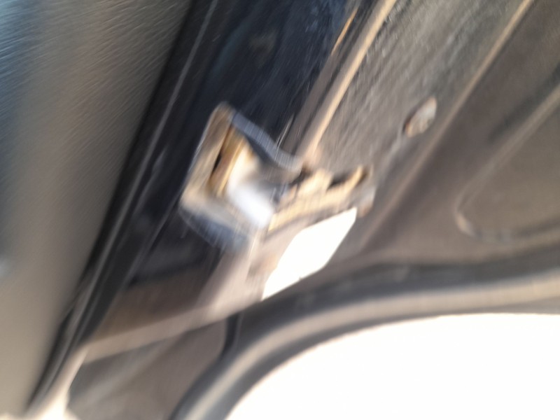 Recambio de cerradura puerta trasera derecha para ford mondeo iii sedán (b4y) 2.0 16v tddi / tdci referencia OEM IAM 4692463  