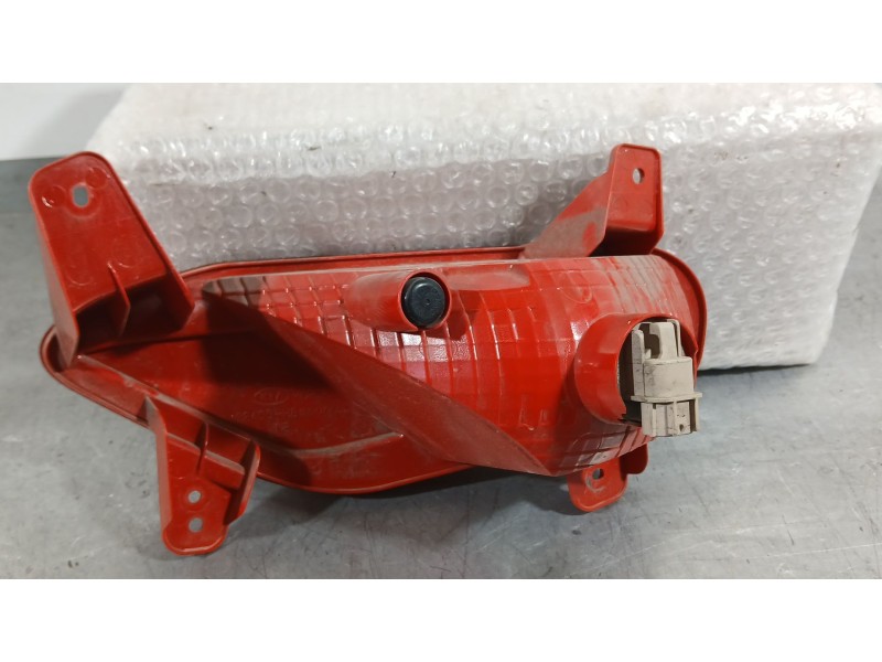 Recambio de piloto trasero izquierdo paragolpes para kia stonic (yb) 1.0 t-gdi referencia OEM IAM 92405H8410  