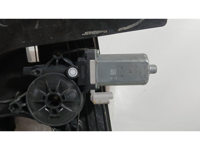 Recambio de elevalunas delantero derecho para peugeot partner furgoneta/monovolumen (k9) 1.5 bluehdi 100 referencia OEM IAM 9840