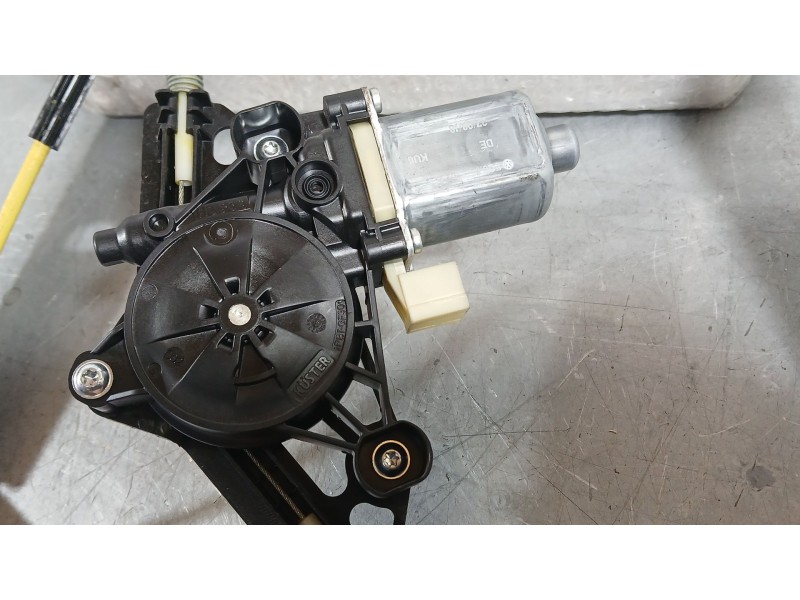 Recambio de elevalunas delantero derecho para skoda octavia iii (5e3, nl3, nr3) 1.5 tsi referencia OEM IAM 5E0837462B  