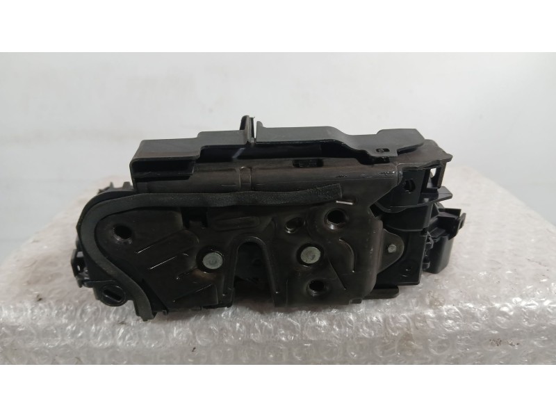 Recambio de cerradura puerta delantera derecha para skoda octavia iii (5e3, nl3, nr3) 1.5 tsi referencia OEM IAM 5TB837016E  
