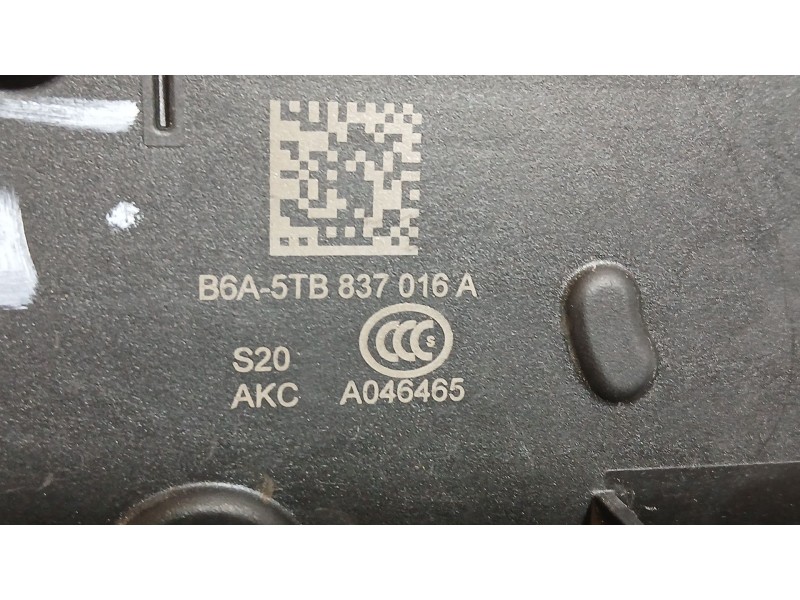 Recambio de cerradura puerta delantera derecha para skoda octavia iii (5e3, nl3, nr3) 1.5 tsi referencia OEM IAM 5TB837016E  