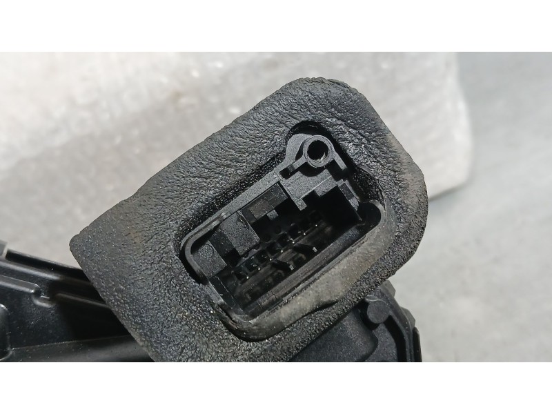Recambio de cerradura puerta trasera derecha para skoda octavia iii (5e3, nl3, nr3) 1.5 tsi referencia OEM IAM 5TA839016Q  