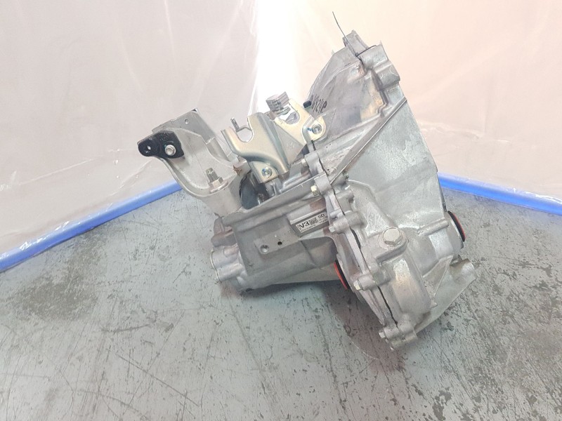 Recambio de caja cambios para mazda 2 lim. () black tech edition referencia OEM IAM F6W30  8TH1209078