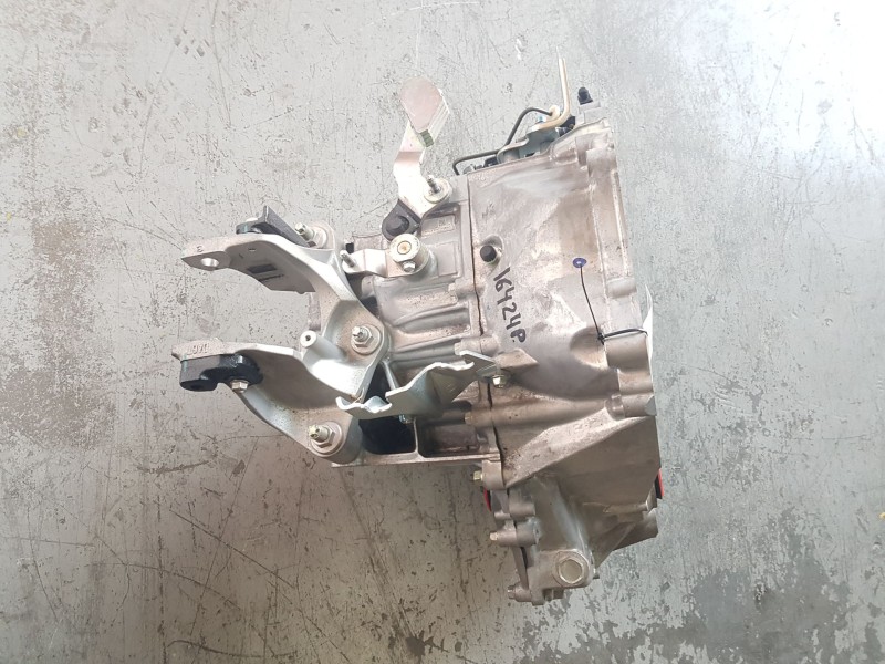 Recambio de caja cambios para mazda 2 lim. () black tech edition referencia OEM IAM F6W30  8TH1209078