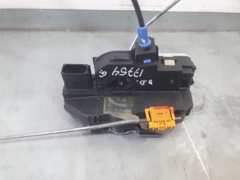 Recambio de cerradura puerta delantera derecha para opel mokka / mokka x (j13) 1.6 cdti (_76) referencia OEM IAM 13579523  