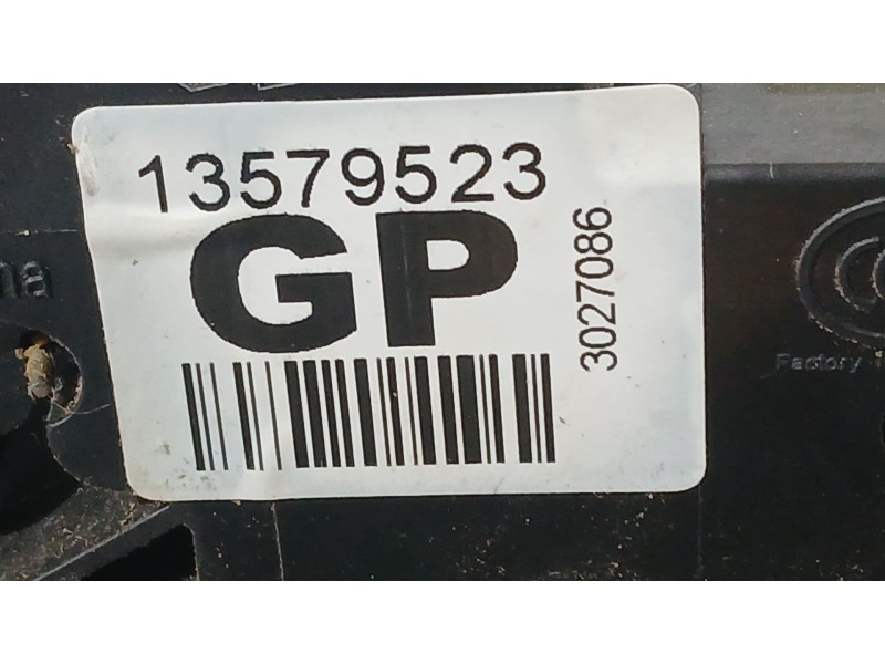 Recambio de cerradura puerta delantera derecha para chevrolet cruze hatchback (j305) 2.0 cdi referencia OEM IAM 13579515  