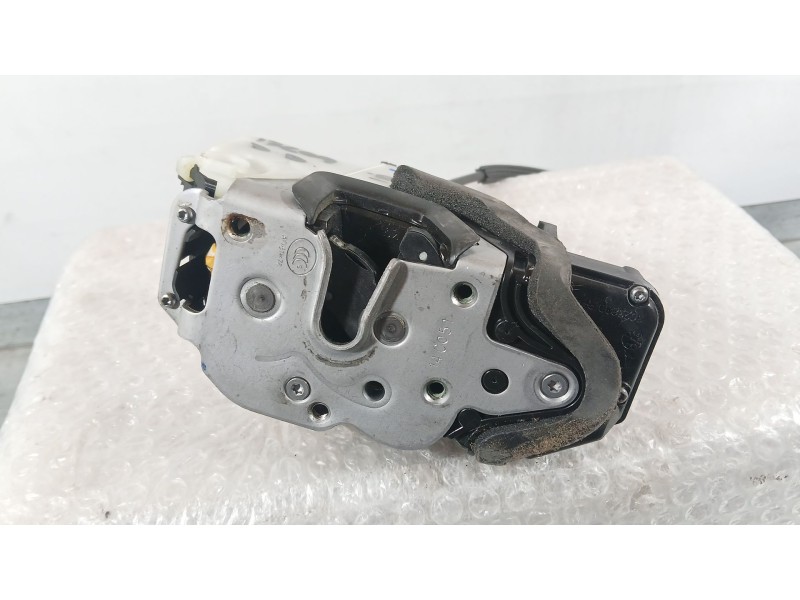 Recambio de cerradura puerta delantera derecha para opel astra j (p10) 1.6 cdti (68) referencia OEM IAM 13579523  