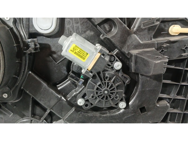 Recambio de elevalunas delantero derecho para hyundai i30 (gd) 1.4 referencia OEM IAM 82481A6000  