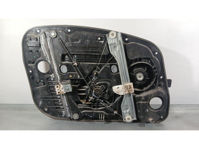 Recambio de elevalunas delantero derecho para hyundai i30 (gd) 1.4 referencia OEM IAM 82481A6000  