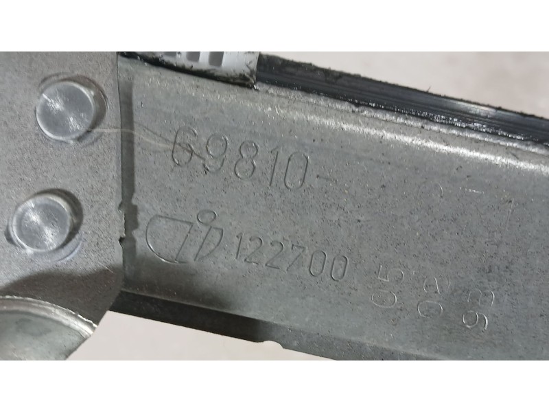 Recambio de elevalunas delantero derecho para toyota aygo (_b4_) 1.0 vvti (kgb40) referencia OEM IAM 698100H031  