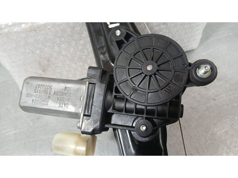 Recambio de elevalunas trasero izquierdo para bmw 1 (f20) 118 i referencia OEM IAM 51357281883  