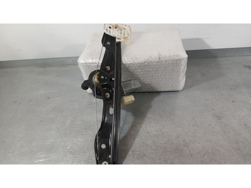 Recambio de elevalunas trasero izquierdo para bmw 1 (f20) 118 i referencia OEM IAM 51357281883  