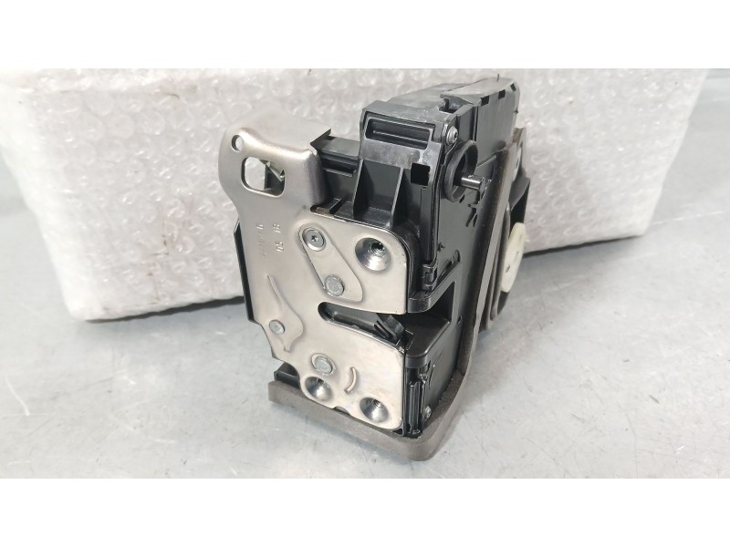 Recambio de cerradura puerta trasera derecha para opel astra k (b16) 1.6 cdti (68) referencia OEM IAM 13533667  