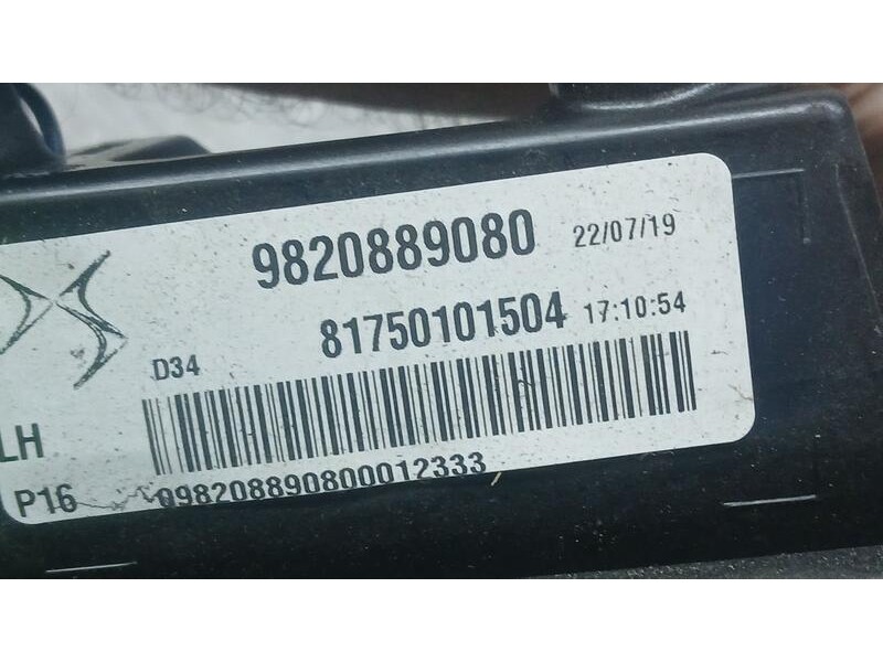 Recambio de piloto trasero izquierdo interior para ds 3 style referencia OEM IAM 9820889080  