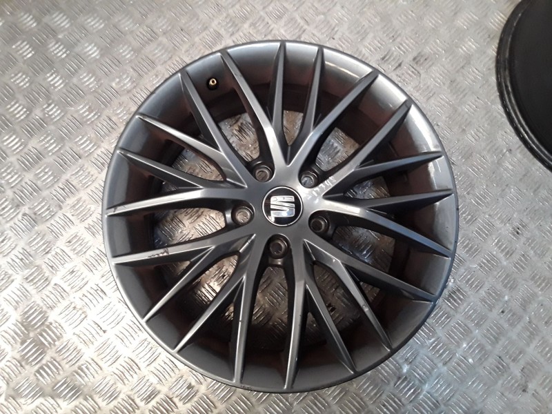 Recambio de juego llantas aluminio para seat leon st (5f8) 1.2 tsi referencia OEM IAM 7X17 5 TORN ET49 ALUMINIO ROZADAS