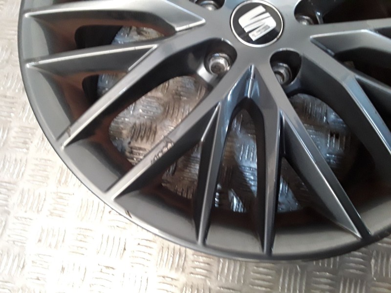 Recambio de juego llantas aluminio para seat leon st (5f8) 1.2 tsi referencia OEM IAM 7X17 5 TORN ET49 ALUMINIO ROZADAS