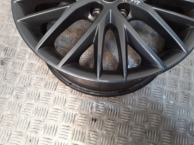 Recambio de juego llantas aluminio para seat leon st (5f8) 1.2 tsi referencia OEM IAM 7X17 5 TORN ET49 ALUMINIO ROZADAS