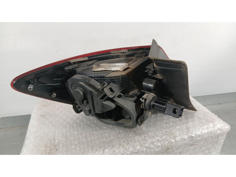Recambio de piloto trasero derecho exterior para seat leon st (5f8) 1.2 tsi referencia OEM IAM 5F9945096  