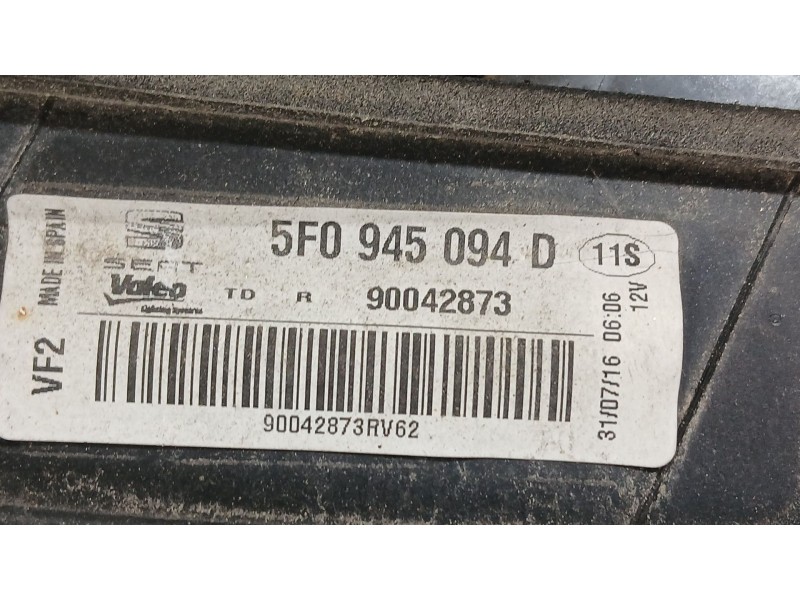 Recambio de piloto trasero derecho interior para seat leon st (5f8) 1.2 tsi referencia OEM IAM 5F9945094D  
