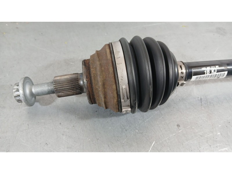 Recambio de transmision delantera izquierda para seat leon st (5f8) 1.2 tsi referencia OEM IAM 1K0407271BK  