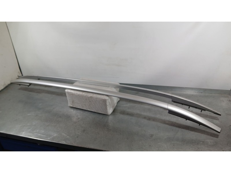Recambio de barras techo para nissan qashqai ii (j11, j11_) 1.5 dci referencia OEM IAM 738204EA0A  738214EA0A