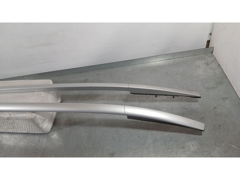 Recambio de barras techo para nissan qashqai ii (j11, j11_) 1.5 dci referencia OEM IAM 738204EA0A  738214EA0A