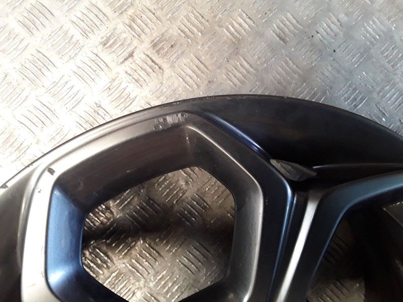 Recambio de llanta aluminio para ford ecosport 1.0 ecoboost referencia OEM IAM 7X17 4 TORN ET37.5 ALUMINIO ROZADA