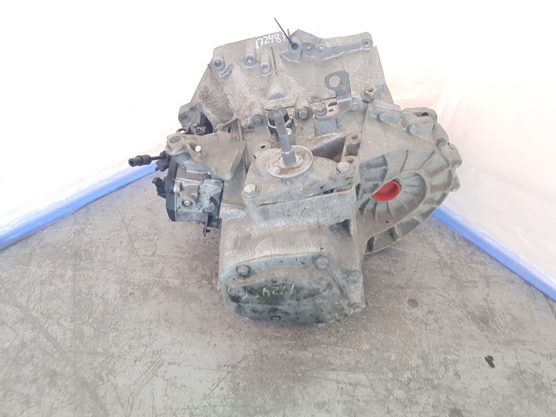 Recambio de caja cambios para peugeot 5008 (0u_, 0e_) 1.6 hdi referencia OEM IAM 20EA33 6VELOCIDADES 0587749