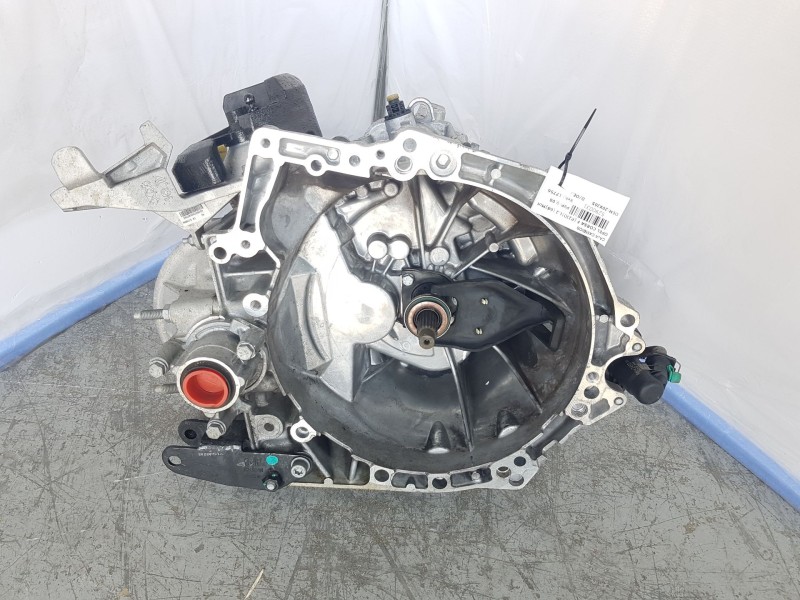 Recambio de caja cambios para opel corsa f (p2jo) 1.2 (68) referencia OEM IAM 20XJ05  0085204N