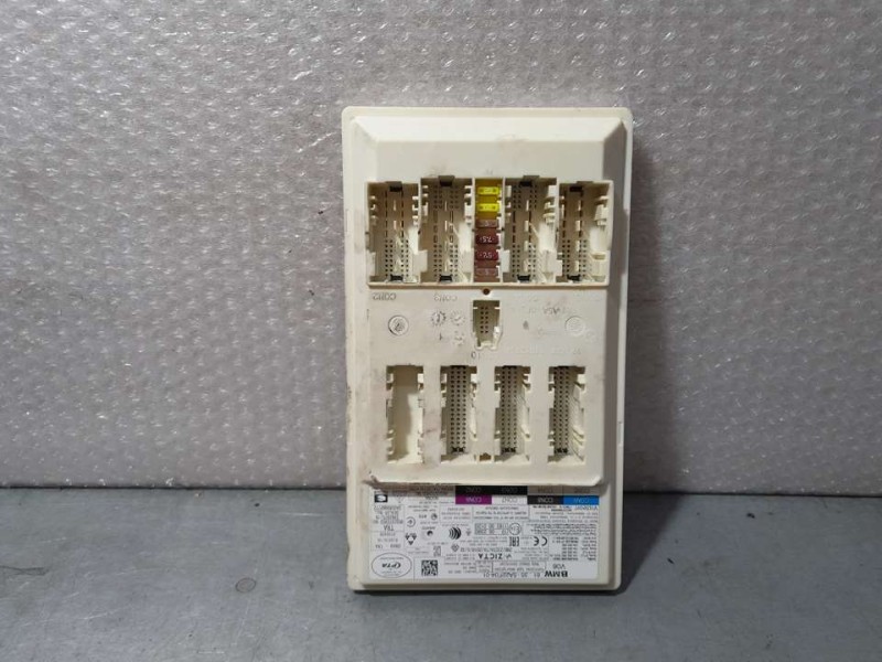 Recambio de caja reles / fusibles para bmw serie 1 lim. (f40) 118i m sport referencia OEM IAM 5A22F04  