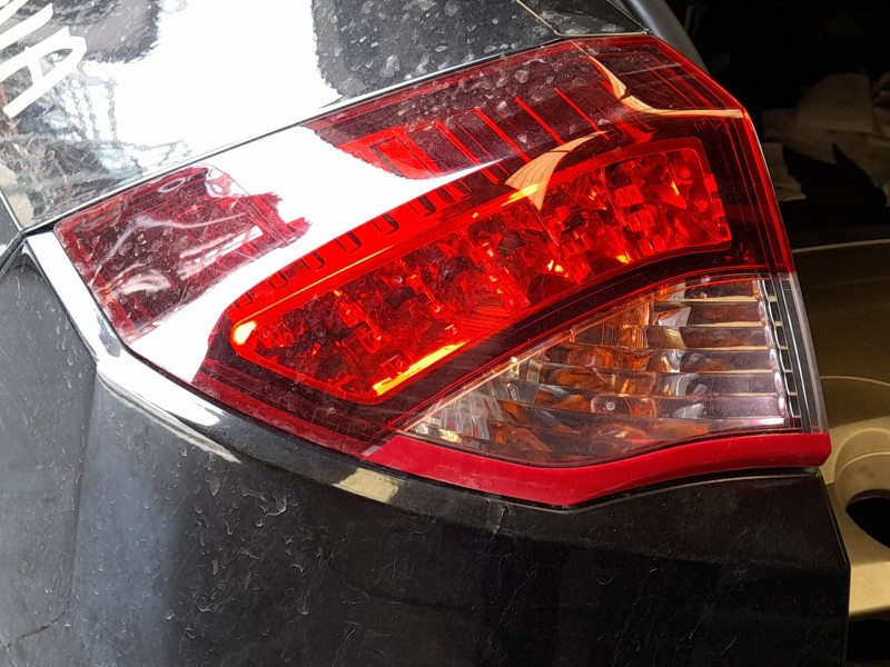 Recambio de piloto trasero izquierdo exterior para renault laguna iii (bt0/1) 2.0 dci (bt01, bt08, bt09, bt0e, bt0k, bt12, bt1c,