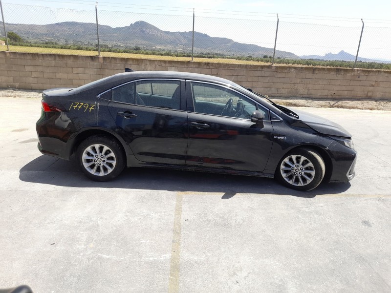 toyota corolla sedán (_e21_) del año 2021