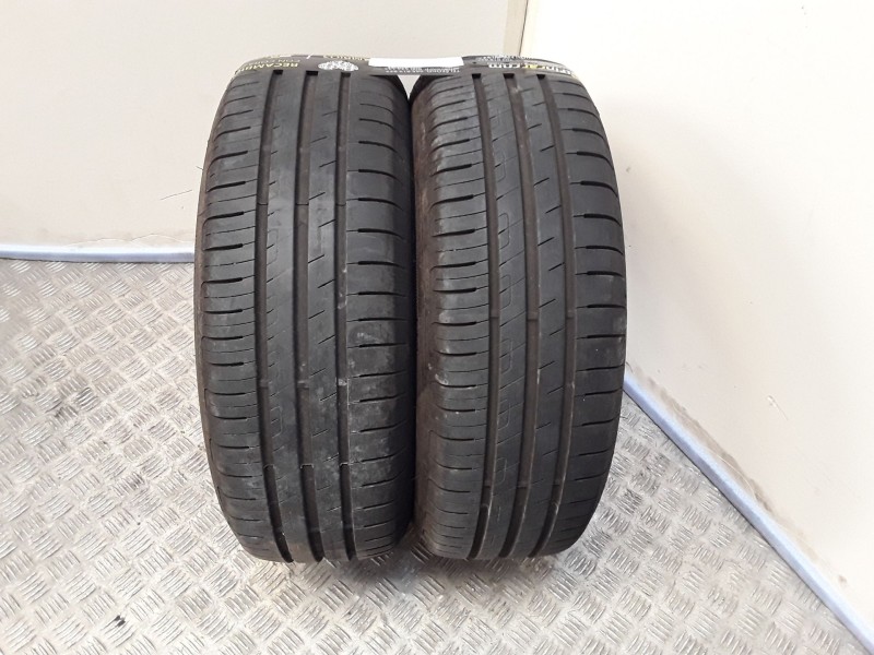 Recambio de neumatico pareja para neumaticos reutilizados - referencia OEM IAM 185601584H GOODYEAR 185/60/15/84H