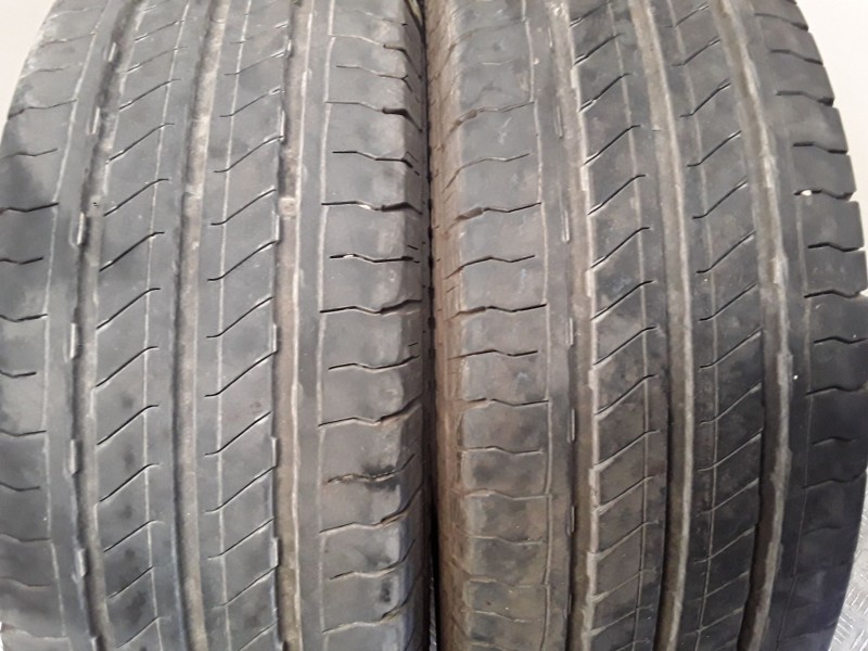 Recambio de neumatico pareja para neumaticos reutilizados - referencia OEM IAM 2157015C109-107S CONTINENTAL 215/70/15C/109-107S