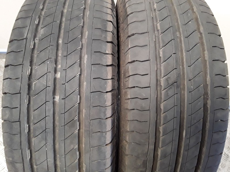 Recambio de neumatico pareja para neumaticos reutilizados - referencia OEM IAM 2156015C109-107S CONTINENTAL 215/60/15C/109-107S